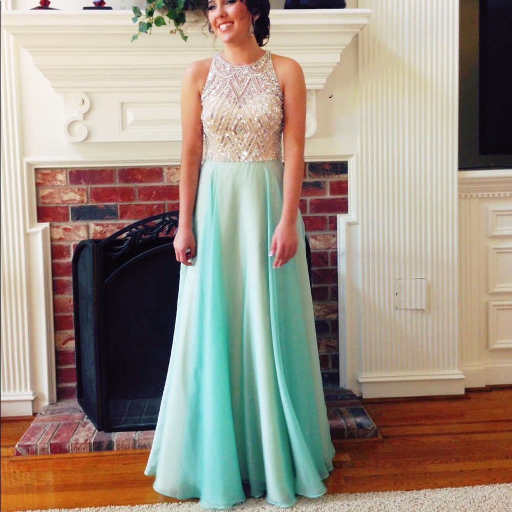 Prom dress
